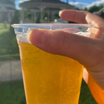 Basecamp Brewing - Hoppopotamus Hoppy Pale. - Brewpubs Near Me - Lincoln, New Hampshire
