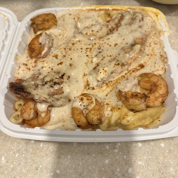 Tastebudz Creole Kitchen - Cajun Fried Salmon and Shrimp Alfredo Pasta - Beverage Store Near Me - Las Vegas, Nevada Tastebudz Creole Kitchen - Cajun Fried Salmon and Shrimp Alfredo Pasta - Beverage Store Near Me - Las Vegas, Nevada