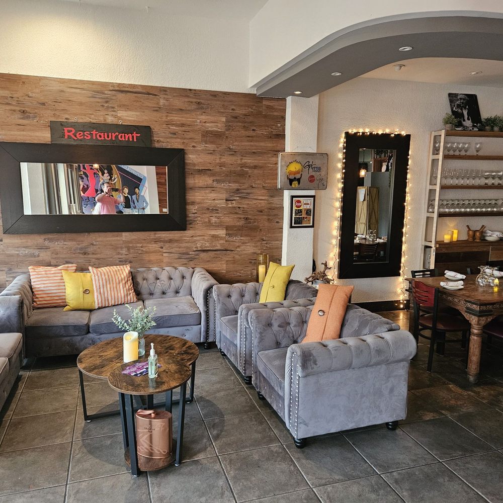 Redwood Bar & Kitchen - Soft seating area - Caribbean Near Me - Hollywood, Florida Redwood Bar & Kitchen - Soft seating area - Caribbean Near Me - Hollywood, Florida