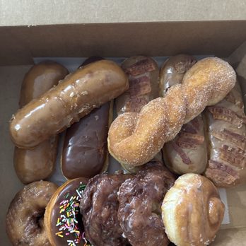 Popular Donuts - Variety of donuts - Donuts Near Me - Kennewick, Washington Popular Donuts - Variety of donuts - Donuts Near Me - Kennewick, Washington