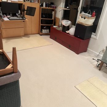 Dalia’s Carpet Cleaning - Older white carpet well cleaned. - Carpet Cleaning Near Me