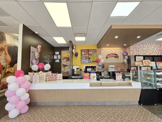 Red Ribbon Bakeshop by null