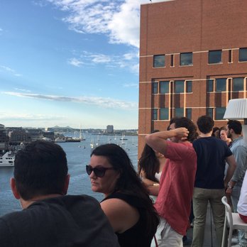 Lookout Rooftop - Amazing lookout over the harbor - Bars Near Me - Boston, Massachusetts