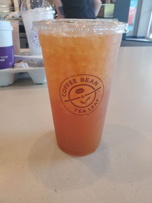 The Coffee Bean & Tea Leaf by null