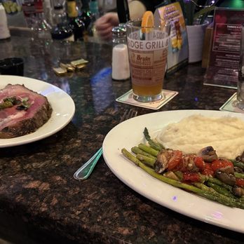 Stone Ridge Grill & Bar - Prime rib weekend special and steak tips 8 oz (comes in 3 sizes) - Pizza Near Me - Plainville, Massachusetts