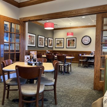Perkins American Food - Interior - Bakeries Near Me - Wappingers Falls, New York