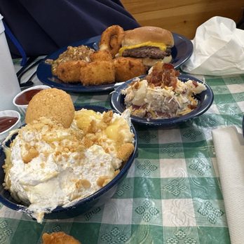 Prissy Polly's Bar-B-Que - Banana pudding, loaded potato salad, burger plate - Barbeque Near Me - Kernersville, North Carolina