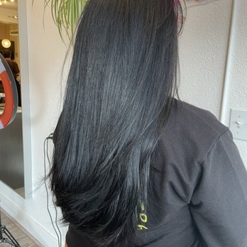 Appel Nouveau Salon - Glossy dark hair with my long layers and face framing pieces! - Hair Salons Near Me - Portland, Oregon Appel Nouveau Salon - Glossy dark hair with my long layers and face framing pieces! - Hair Salons Near Me - Portland, Oregon