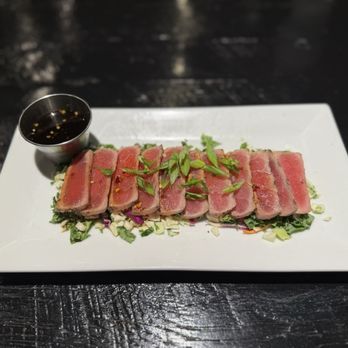 Riverport Grille - Ahi tuna - American Near Me - Chattanooga, Tennessee