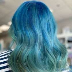 Poppy Salon