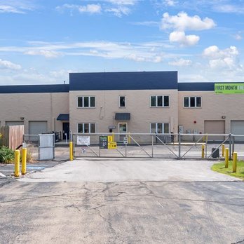 Extra Space Storage - 7651 - Beauty Image - Self Storage Near Me - West Chicago, Illinois Extra Space Storage - 7651 - Beauty Image - Self Storage Near Me - West Chicago, Illinois
