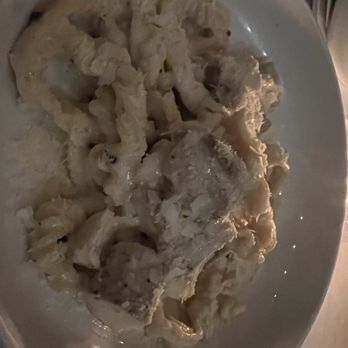 Le Farfalle - Fusilli Lunghi w/ Chicken - Italian Near Me - Charleston, South Carolina