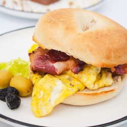 2 D Cafe & Eatery - Classic Bagel