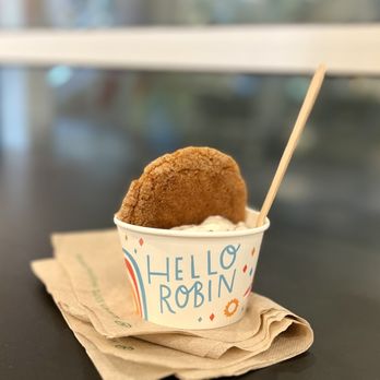 Hello Robin - Open Face Sammy with Browned Butter Snickerdoodle and Scout Mint Ice Cream - Bakeries Near Me - Seattle, Washington Hello Robin - Open Face Sammy with Browned Butter Snickerdoodle and Scout Mint Ice Cream - Bakeries Near Me - Seattle, Washington