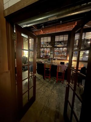 kibbitznest books, brews & blarney by null