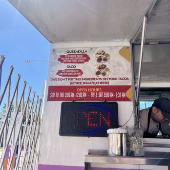 Taconazo - Food Trucks Near Me - Houston, Texas