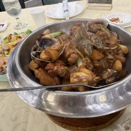 Chicken and clam pot
