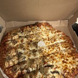 Pepperoni, sausage, extra cheese and half mushrooms. Mmmmm.