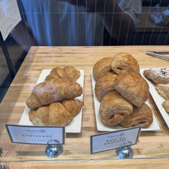 Le Quartier Bakery & Cafe - Omaha - Huge pastries - Bakeries Near Me - Omaha, Nebraska Le Quartier Bakery & Cafe - Omaha - Huge pastries - Bakeries Near Me - Omaha, Nebraska