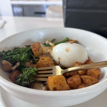Communal Coffee - Harvest Bowl - Cafes Near Me - Oceanside, California