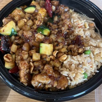 Pick Up Stix Fresh Asian Flavors - KUNG PAO CHICKEN - Asian Fusion Near Me - Glendora, California Pick Up Stix Fresh Asian Flavors - KUNG PAO CHICKEN - Asian Fusion Near Me - Glendora, California