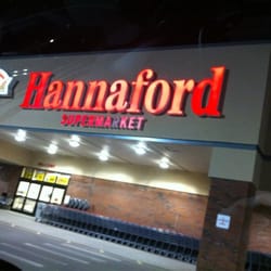Hannaford Supermarket - Late night at the hannies!