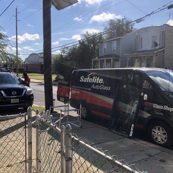 Safelite AutoGlass - Auto Glass Services Near Me - Philadelphia, Pennsylvania
