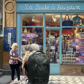 Hotel Chopin - Passage Jouffroy is filled with charming shops considered the most authentic of the Paris passageways - Hotels Near Me - Paris 09, 75