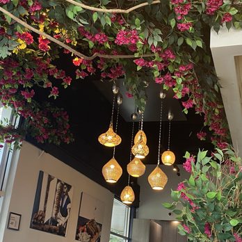 Sufrat Mediterranean Grill - Inside restaurant. - Mediterranean Near Me - Pembroke Pines, Florida
