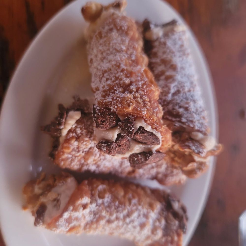 Ciccio - Cannoli - Pizza Near Me - Yountville, California