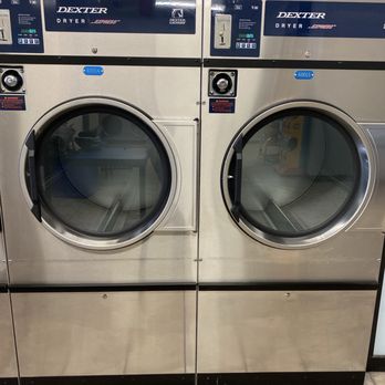 Smithfield Plaza Laundry Land - Dryer - Laundromat Near Me - Smithfield, Virginia Smithfield Plaza Laundry Land - Dryer - Laundromat Near Me - Smithfield, Virginia