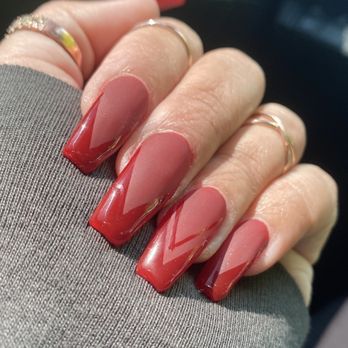 Royal Nail & Spa - Nail Salons Near Me - Rancho Cucamonga, California