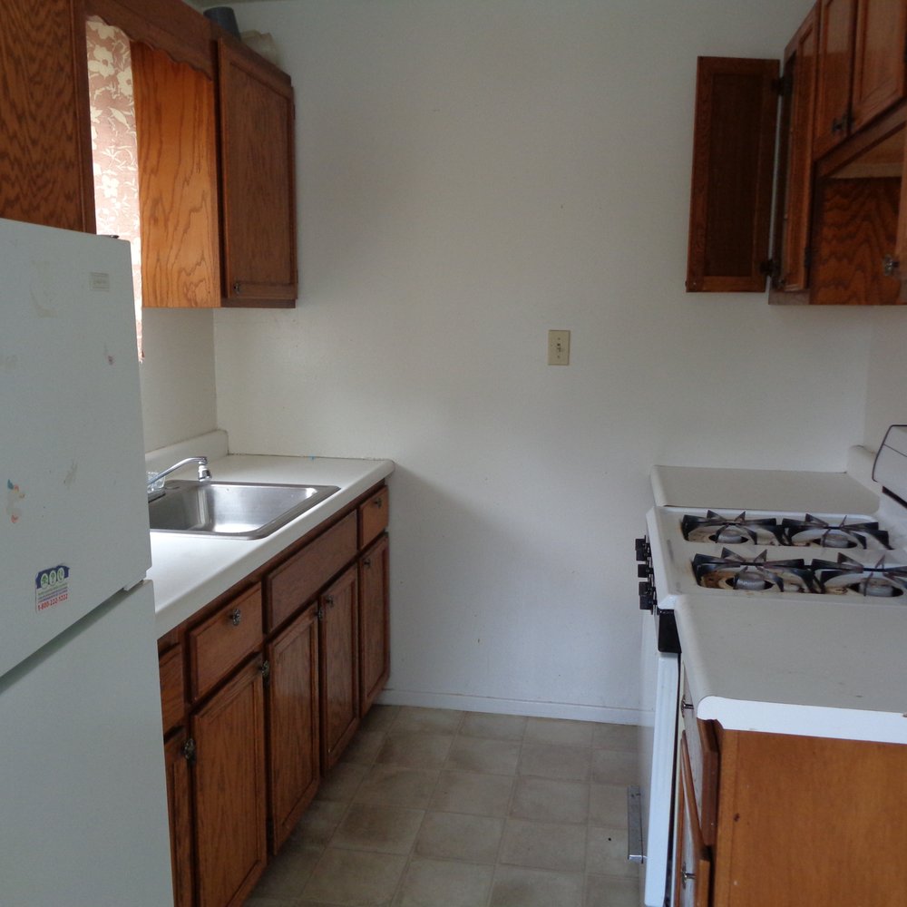 Alliance Bath Reglazing - before kitchen 1 - Refinishing Services Near Me - Brentwood, California