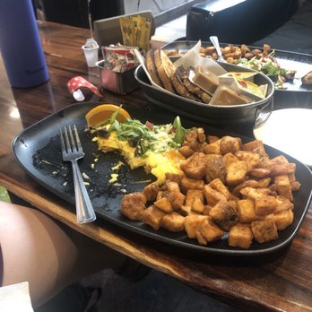 Archibald Microbrasserie - Chorizo eggs with sweet potatoes - Salad Near Me - Dorval, Quebec