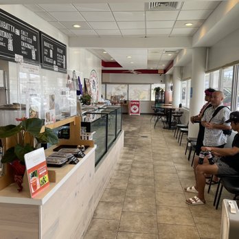 Dell's Kitchen and Bakery - Asian Fusion Near Me - Honolulu, Hawaii Dell's Kitchen and Bakery - Asian Fusion Near Me - Honolulu, Hawaii