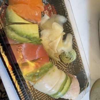 Eastern Palace - The Rainbow Special Roll - Sushi Bars Near Me - Lancaster, Pennsylvania