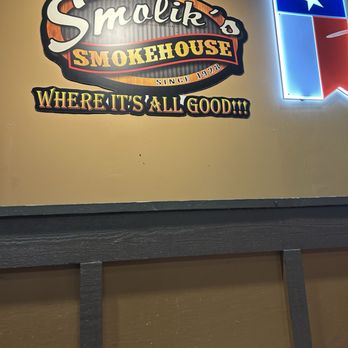 Smolik's Smokehouse - Barbeque Near Me - Mathis, Texas
