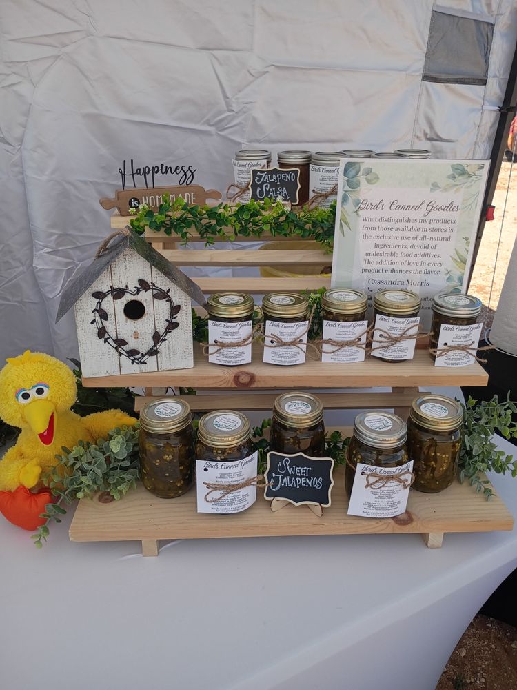 Bird's Canned Goodies Logo