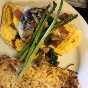 Mile High Cafe - Asparagus omelette - Asian Fusion Near Me - Idyllwild, California Mile High Cafe - Asparagus omelette - Asian Fusion Near Me - Idyllwild, California