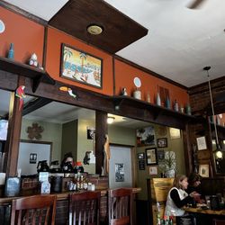 Main Street Restaurant - Cute interior with classic rock music