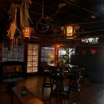 High Roller Tiki Lounge - Tiki Bars Near Me - Solvang, California