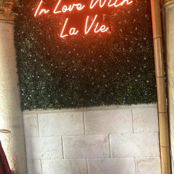 La Vie Mediterranean Restaurant - Entrance - Lebanese Near Me - Pompano Beach, Florida