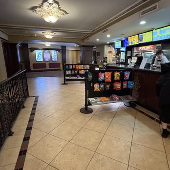 Classic Cinemas - Inside Entrance - Cinema Near Me - La Grange, Illinois Classic Cinemas - Inside Entrance - Cinema Near Me - La Grange, Illinois
