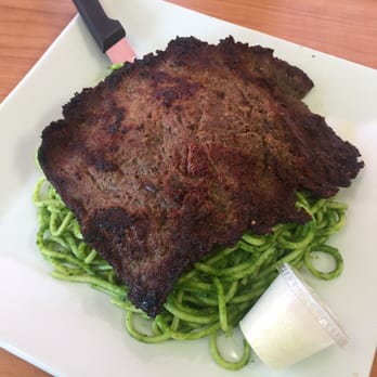El Pollo Imperial - Tallarin verde con bisteck apanado. Breakfast 7/30/2016 - Peruvian Near Me - Long Beach, California El Pollo Imperial - Tallarin verde con bisteck apanado. Breakfast 7/30/2016 - Peruvian Near Me - Long Beach, California