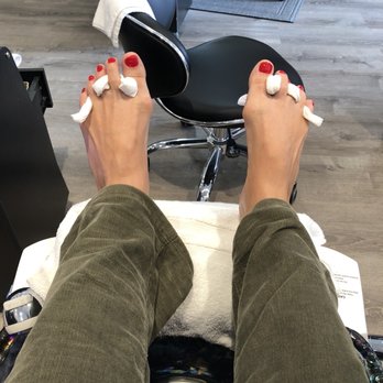 Nail Bar - Mountain View - Bright red for the holidays. - Nail Salons Near Me - Mountain View, California
