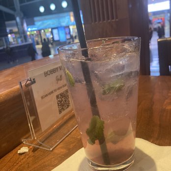 Bobby Van's Grill - Gin Berry Cocktail - Steakhouses Near Me - Jamaica, New York