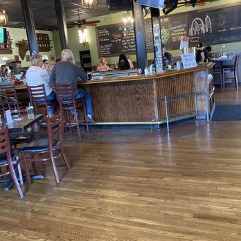 Ferguson Brewing - customers sitting at the bar - Venues & Event Spaces Near Me - Ferguson, Missouri Ferguson Brewing - customers sitting at the bar - Venues & Event Spaces Near Me - Ferguson, Missouri