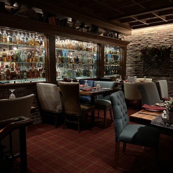 Balmoral Restaurant - Scottish Near Me - St Charles, Illinois