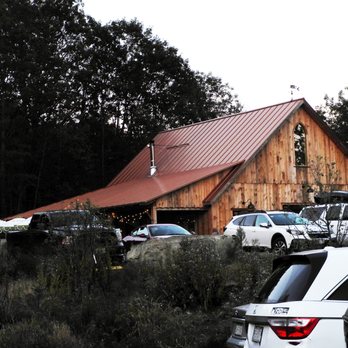 Be Golden Farm - View from the lower parking lot. - Pizza Near Me - Berne, New York