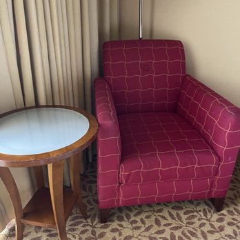 Stamford Marriott - Stained 90s armchair - Hotels Near Me - Stamford, Connecticut Stamford Marriott - Stained 90s armchair - Hotels Near Me - Stamford, Connecticut